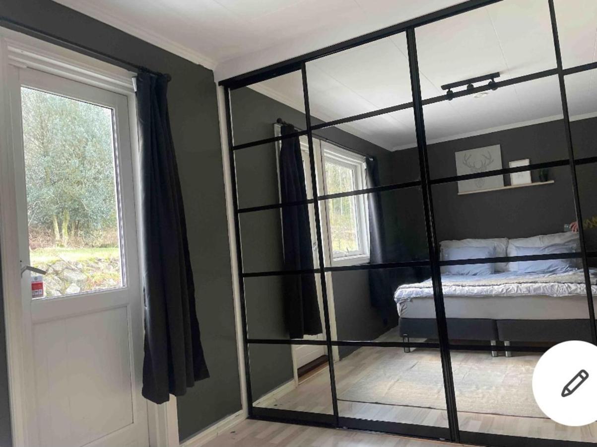 Beautiful 5-Bed Villa In Mandal Kültér fotó